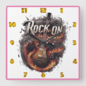 Eine feurige Gitarre, die durch die Nacht radelt Quadratische Wanduhr (Vorderseite)
