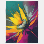 Eine florale Odyssee – Expressiver Blütenaufbruch Fleecedecke (Vorderseite)