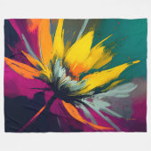 Eine florale Odyssee – Expressiver Blütenaufbruch Fleecedecke (Vorderseite (Horizontal))