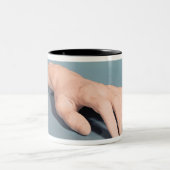 Eine Form der Hand von Frederic Chopin Zweifarbige Tasse (Mittel)