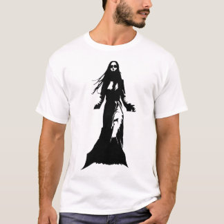 Eine Frau mit langen Haaren, die einen Mantel träg T-Shirt