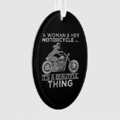 Eine Frau und ihr Motorrad-Kunstgeschenk für Biker Ornament (Vorderseite)
