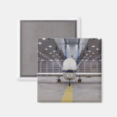 Eine Frontansicht auf ein unbemanntes Flugzeug von Magnet (Vorderseite/Rückseite)