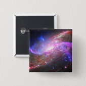 Eine galaktische Lichtshow in Spiralgalaxie Ngc 42 Button (Vorne & Hinten)