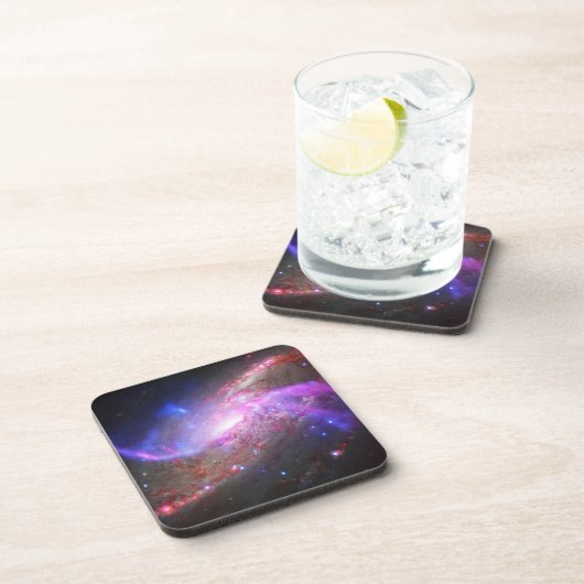 Eine galaktische Lichtshow in Spiralgalaxie Ngc 42 Getränkeuntersetzer (Rechte Seite)