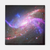 Eine galaktische Lichtshow in Spiralgalaxie Ngc 42 Magnet (Vorne)