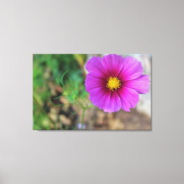 Eine Galaxie innerhalb einer Blume Leinwanddruck