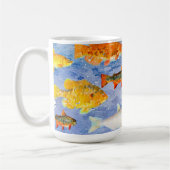 Eine ganze Menge Fisch in der Tasse des Meeres (Links)