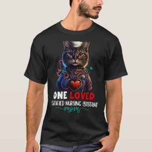 Eine geliebte zertifizierte Pflegeassistentin Mama T-Shirt