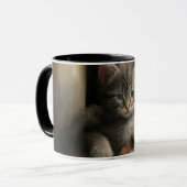 Eine gemütliche Ecke Tabby Kitten Tasse (Vorderseite Links)