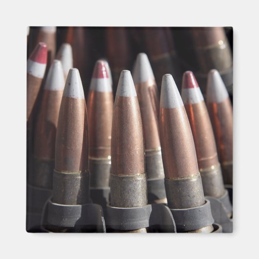 Eine gleichmäßige Mischung von vier Ballrunden zu  Magnet (Vorne)