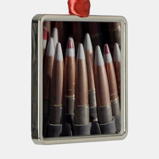 Eine gleichmäßige Mischung von vier Ballrunden zu Silbernes Ornament (Rechts)