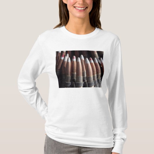 Eine gleichmäßige Mischung von vier Ballrunden zu T-Shirt (Vorderseite)