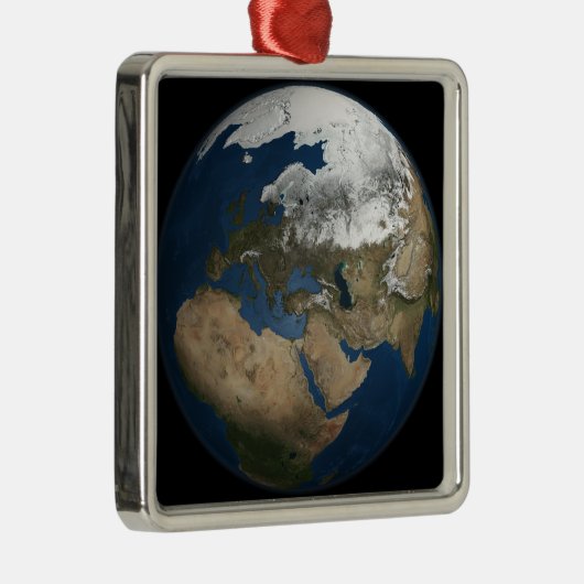 Eine globale Sicht auf Europa und Skandinavien Silbernes Ornament (Rechts)