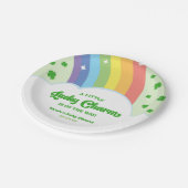 Eine glückliche Charm St. Patrick's Day Baby Dusch Pappteller (Schrägansicht)