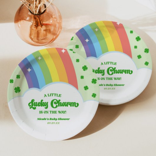 Eine glückliche Charm St. Patrick's Day Baby Dusch Pappteller