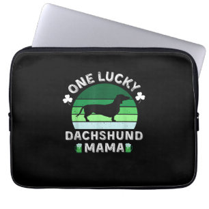 eine glückliche Dackel Mama lustig ist Patrick's D Laptopschutzhülle