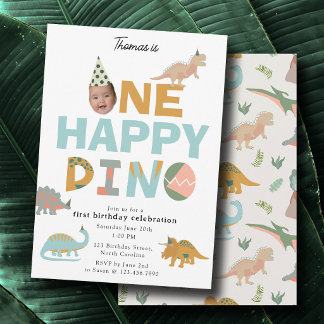 Eine glückliche Dino-Dinosaurier-Einladung zur 1. Einladung