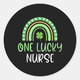 Eine Glückliche Krankenschwester St Patricks Day L Runder Aufkleber