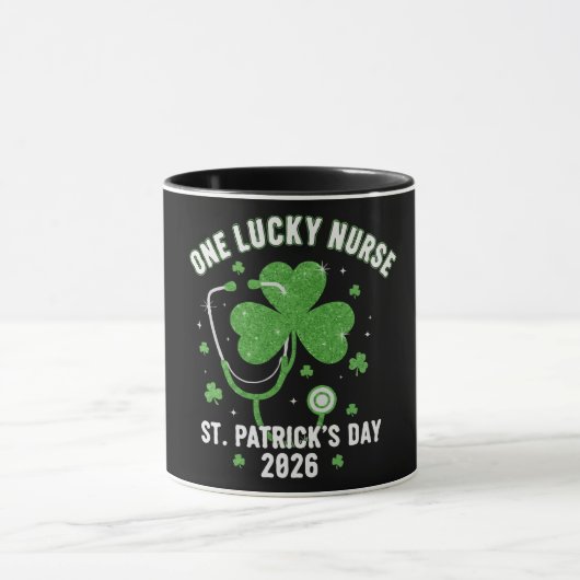 Eine Glückliche Krankenschwester St. Patrick's Day Tasse (Zentrum)