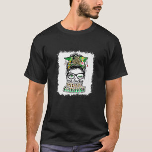 Eine glückliche medizinische Assistentin eine glüc T-Shirt