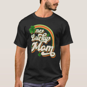 Eine glückliche Mutter Lustiges Irisches C St. Pat T-Shirt