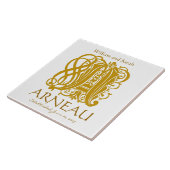 Eine Goldmonogramm auf Weiß - Namen Hochzeitdatum  Fliese (Seite)