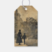Eine gotische Mutter Serien Design #8 Geschenkanhänger (Vorderseite)