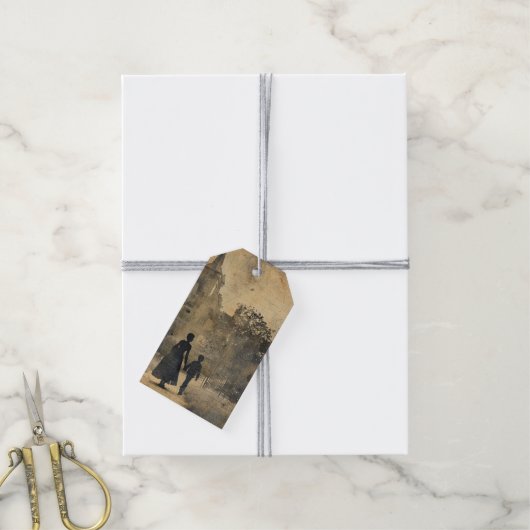 Eine gotische Mutter Serien Design #8 Geschenkanhänger (Mit Garn)