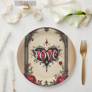 Eine gotische Romantik. Ein verzierter, gotischer Pappteller