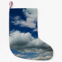 Eine große Wolke Kleiner Weihnachtsstrumpf