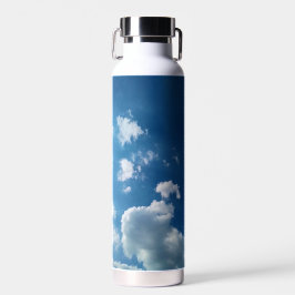 Eine große Wolke Trinkflasche