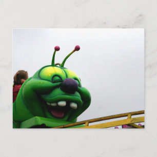 Eine grüne Raupe, die das Bild einer feinen Fahrt Postkarte