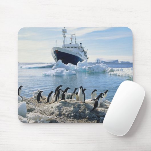 Eine Gruppe Penguins stehend auf einem eisigen Mousepad (Mit Mouse)