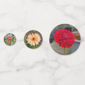 Eine Gruppe von Blume Konfetti (Rückseiten)