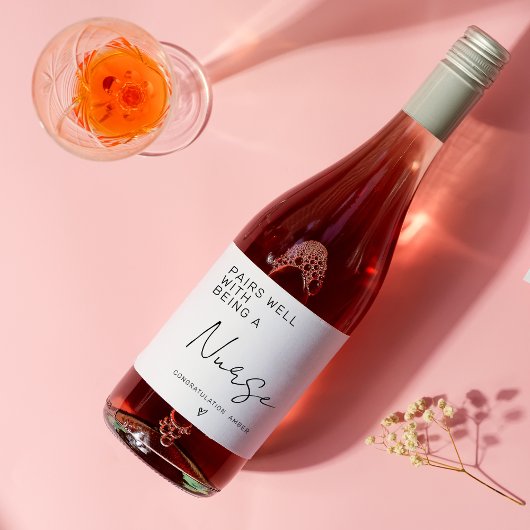 Eine gute Partnerschaft mit dem Grad der Krankenpf Weinetikett