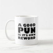Eine gute Puppe, die sich in die Sonne legt Kaffeetasse (Links)