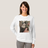 Eine Handvoll mit 40 mm Granaten T-Shirt (Vorne ganz)