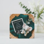 Eine heimelige neutrale Korbschwangerschaft Einladung (Stehend Vorderseite)