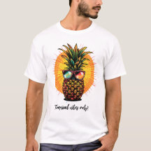Eine helle Ananas in einer Sonnenbrille