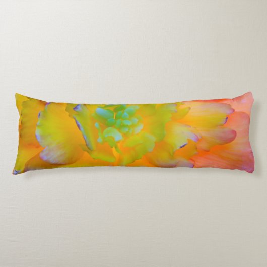 Eine hinterleuchtete, leuchtende Begonia-Blüte Seitenschläferkissen (Vorderseite)