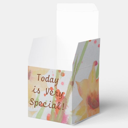 Eine hübsche Blumengeschenkbox Geschenkschachtel (Geöffnet)