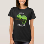 Eine in Cha-Million Funny Chameleon Pun Dark BG T-Shirt (Vorderseite)