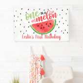 Eine in einem Melon-Birthday-Banner - Rot Banner (Insitu)
