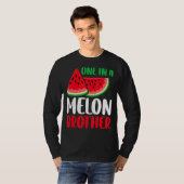 Eine in einem Melon Brother Watermelon Familie Mat T-Shirt (Vorne ganz)