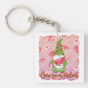 Eine in einem Melon Green Gnome & Watermelon Schlüsselanhänger