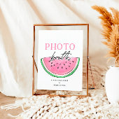 Eine in einem Melon signierte Wassermelone Foto-St Sockelschild