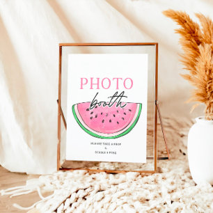 Eine in einem Melon signierte Wassermelone Foto-St Sockelschild