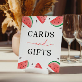 Eine in einem Melon signierte Wassermelone Karten  Sockelschild