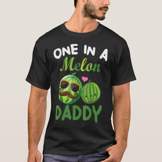 Eine in einem melonischen Daddy-Outfit für Coolen T-Shirt (Vorderseite)